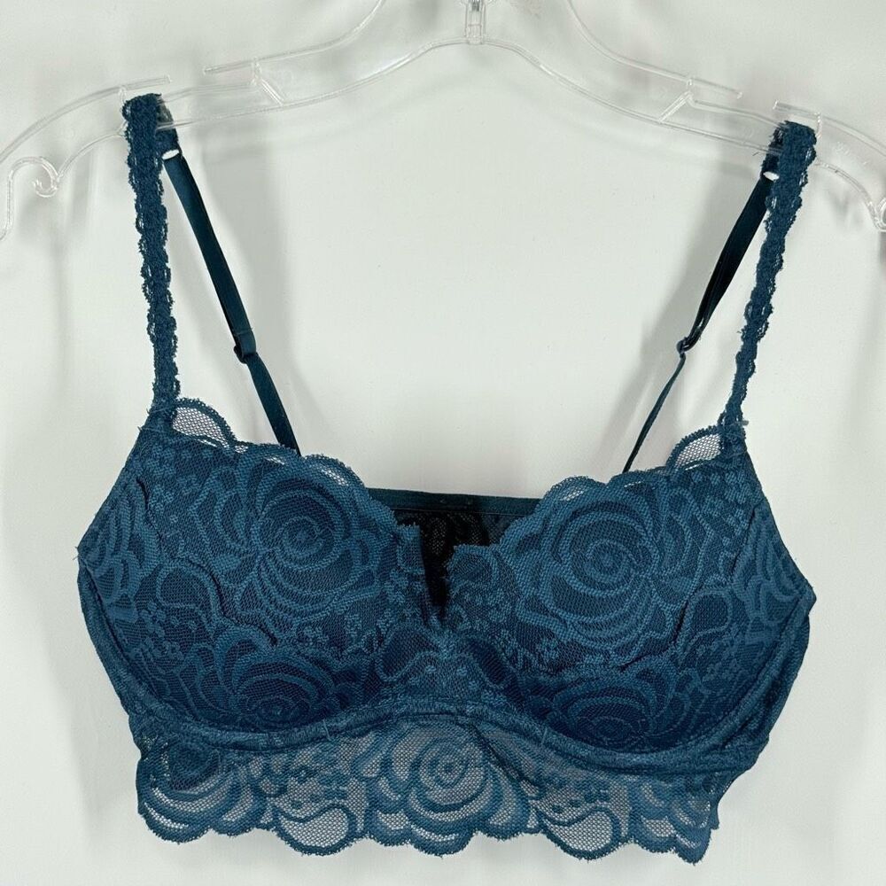 Pink Victoria’s Secret padded lace bralette size small